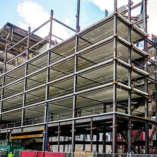 Večnadstropno industrijsko skladišče jeklene konstrukcije